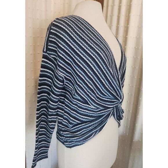 a.n.a. sweater, knotted in front - Picture 3 of 8